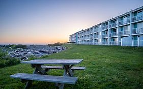 Best Western PLUS Beachfront Inn